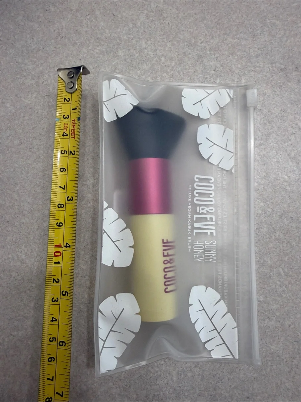 Coco and eve Sunny Honey Vegan Kabuki Brush